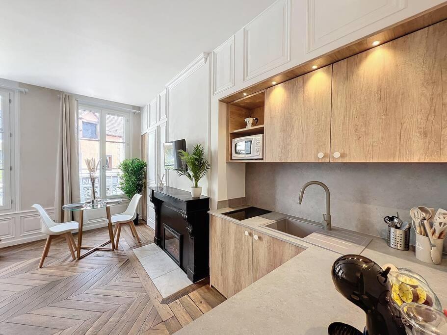 Camilla Apartment Troyes Exterior photo